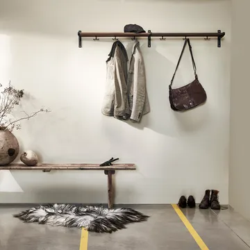 Nostalgi Shoe or hat shelf - Copper, black stand - Essem Design