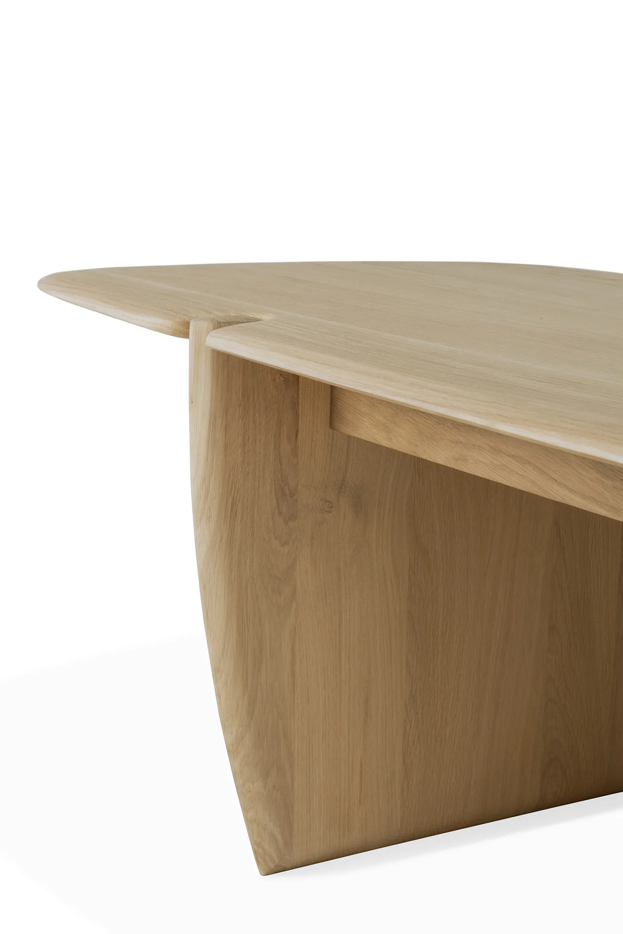 PI coffee table, Lacquered oak Ethnicraft