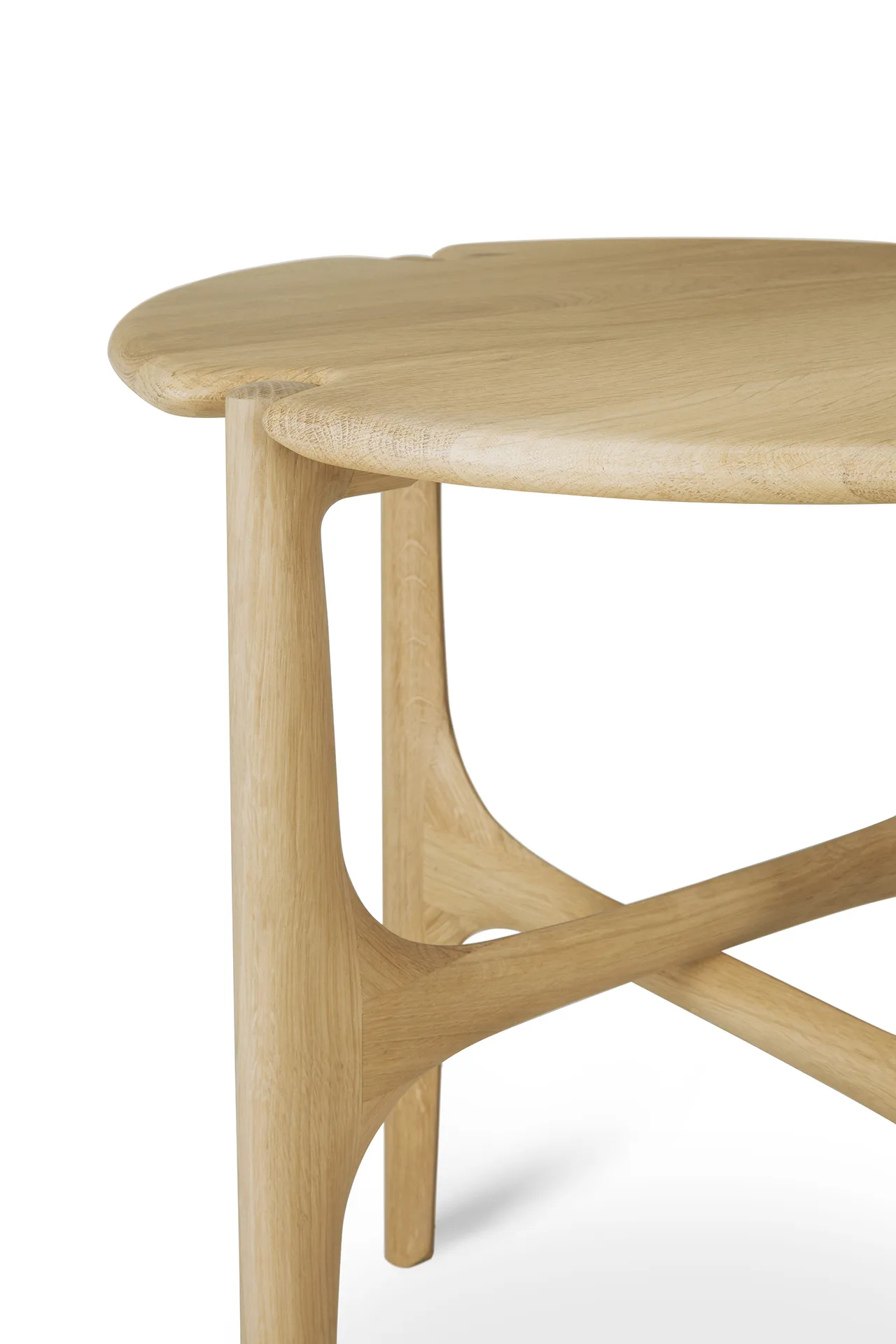 PI side table, Lacquered teak Ethnicraft