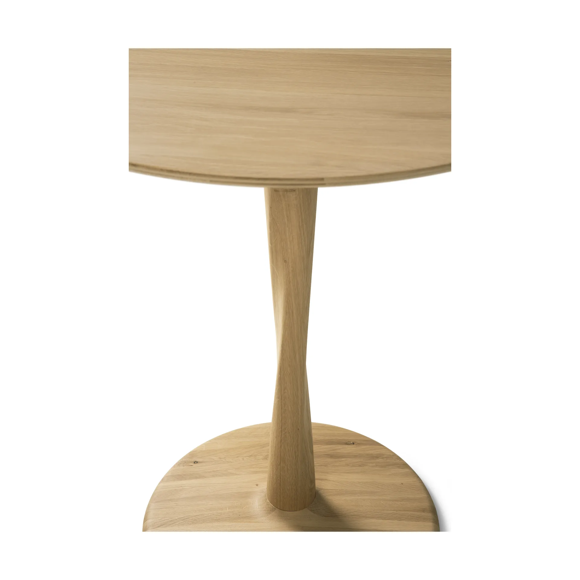 Torsion dining table, Lacquered oak, Ø70x69 cm Ethnicraft