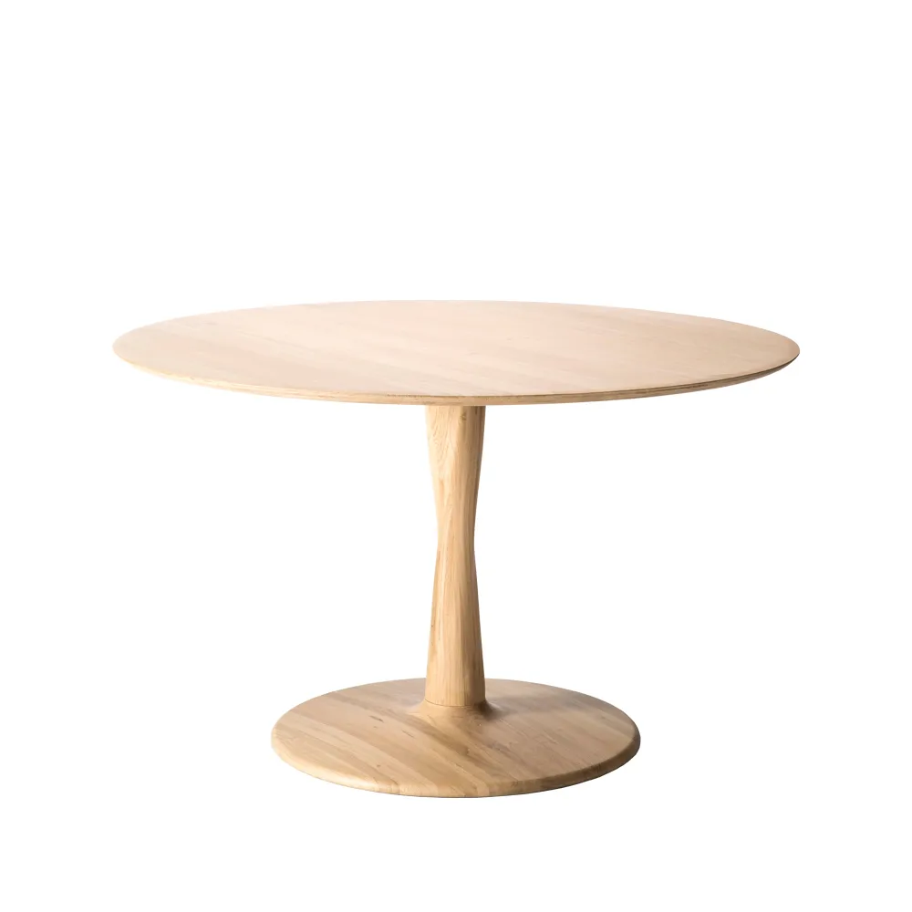 Torsion dining table, White-pigmented hardwax-oiled oak, Ø127 cm Ethnicraft