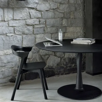 Torsion dining table - White-pigmented hardwax-oiled oak, Ø127 cm - Ethnicraft