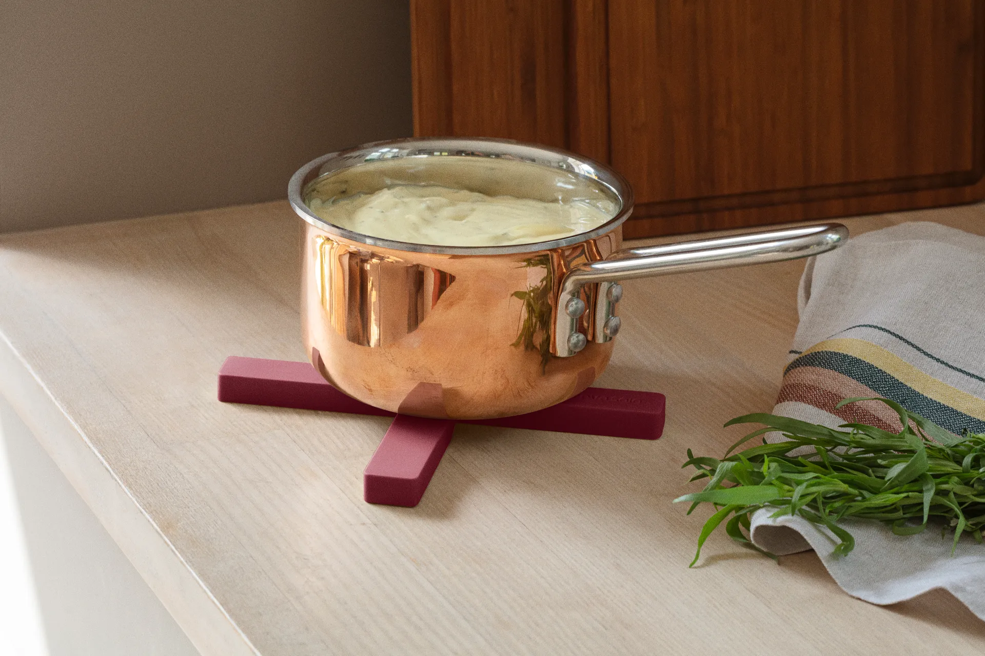 Eva Solo magnetic trivet, Ruby Eva Solo