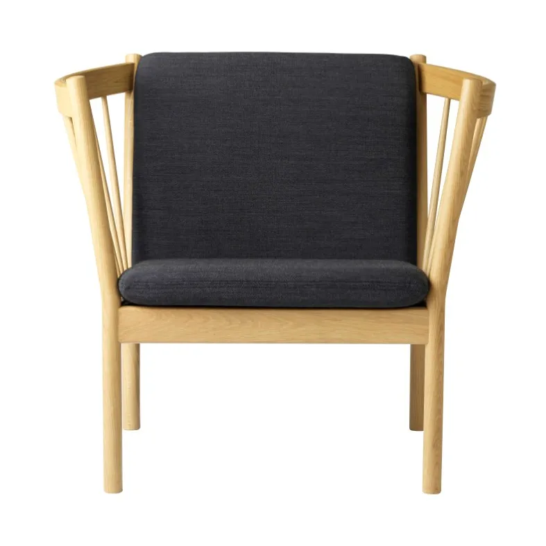 J146 armchair, Oak nature lacquered-dark grey FDB Møbler