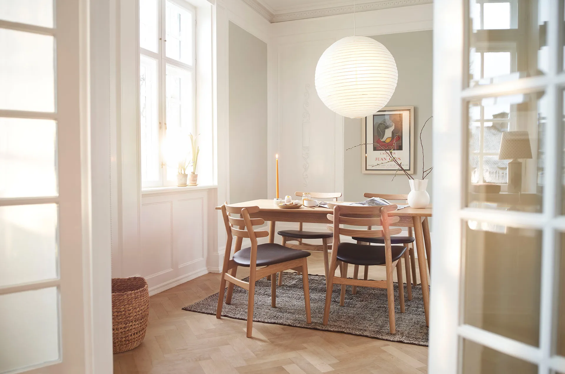 J48 chair, Oak nature lacquered-black leather FDB Møbler