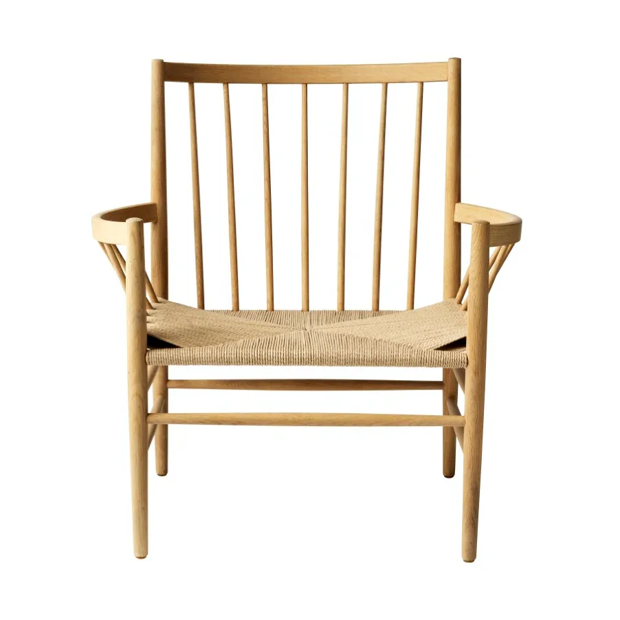 J82 armchair, Oak nature lacquered FDB Møbler