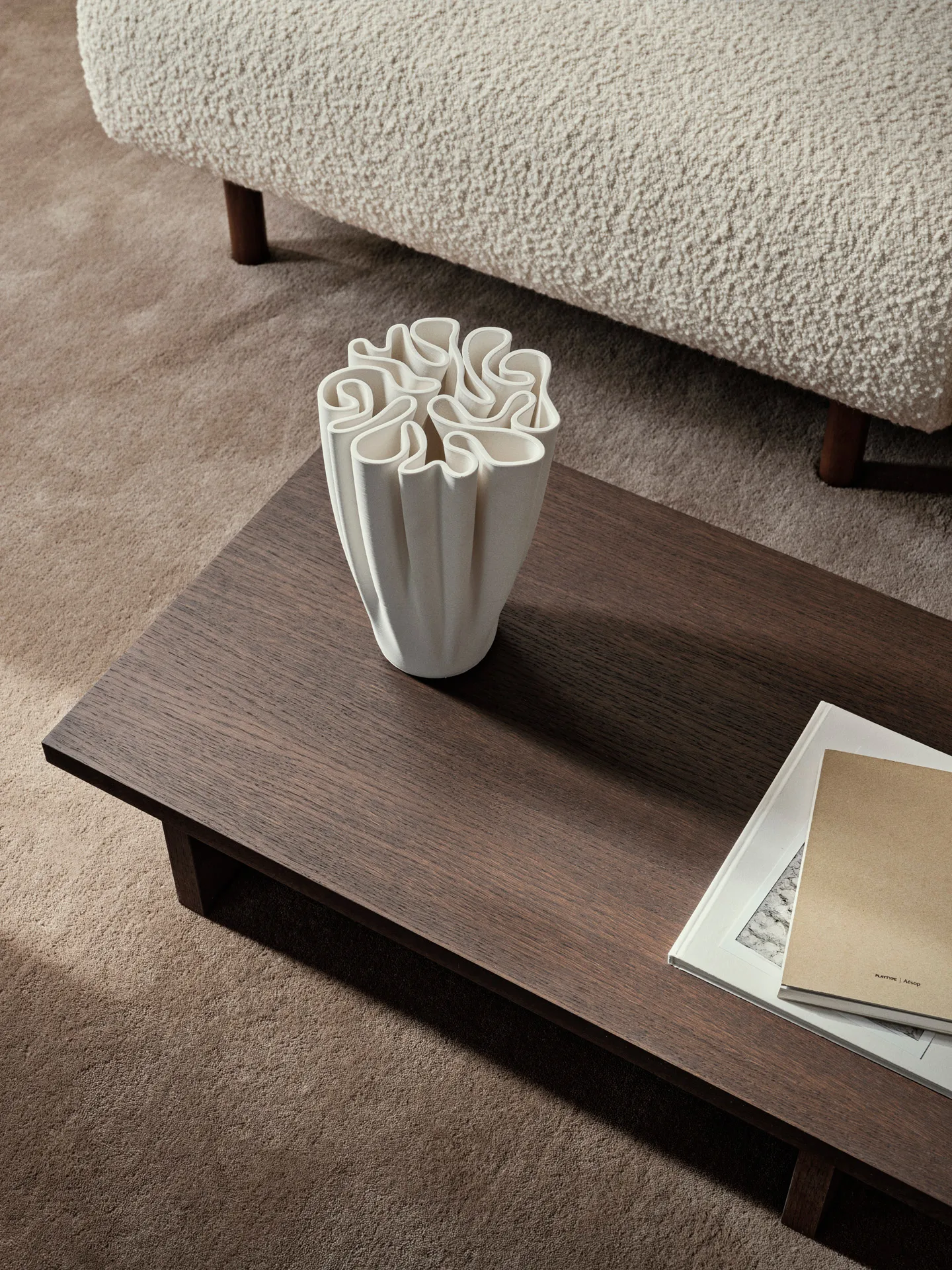 Dedali vase 25 cm, Off-white Ferm Living
