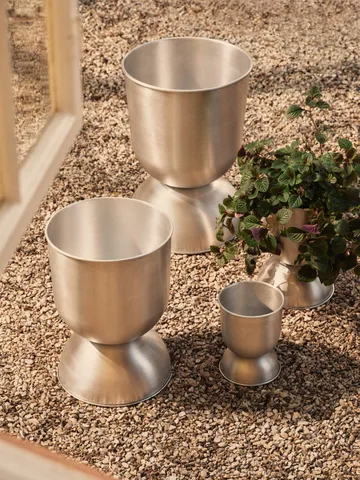 Hourglass flower pot medium Ø40 cm - Aluminium - Ferm Living