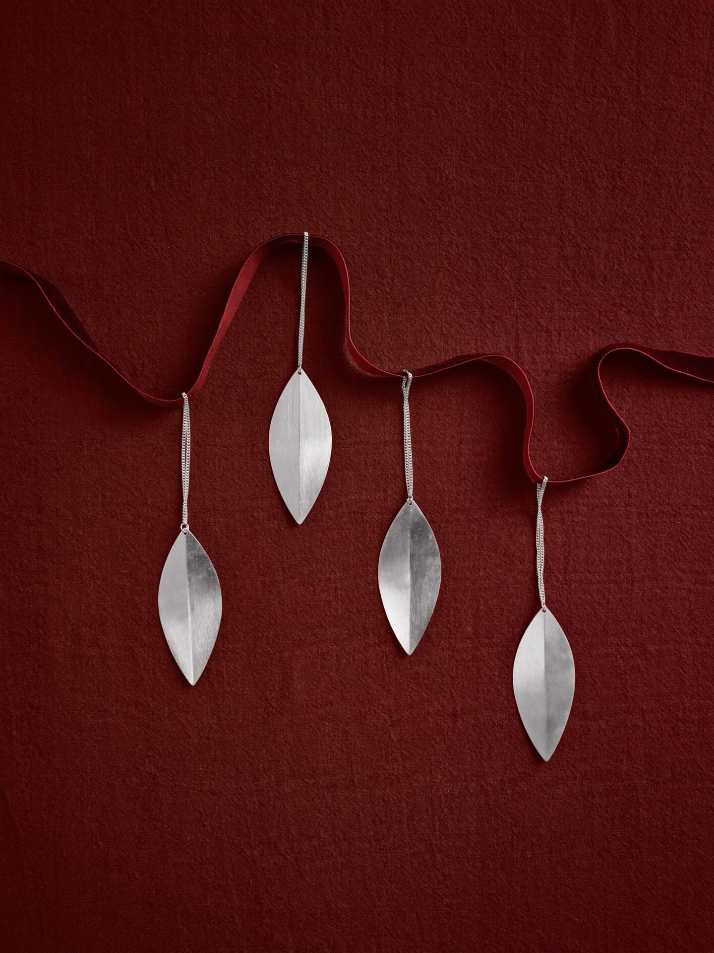 Leaf Christmas tree ornaments, Silver, 4-pack Ferm Living