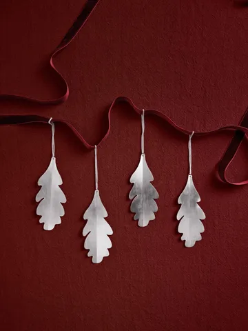Oak leaf decorative hanging 13.5 cm 4 pack - Silver - Ferm Living