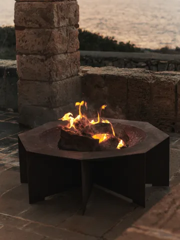 Otto fire pit fireplace - Rust, Ø85.5x29 cm - Ferm Living