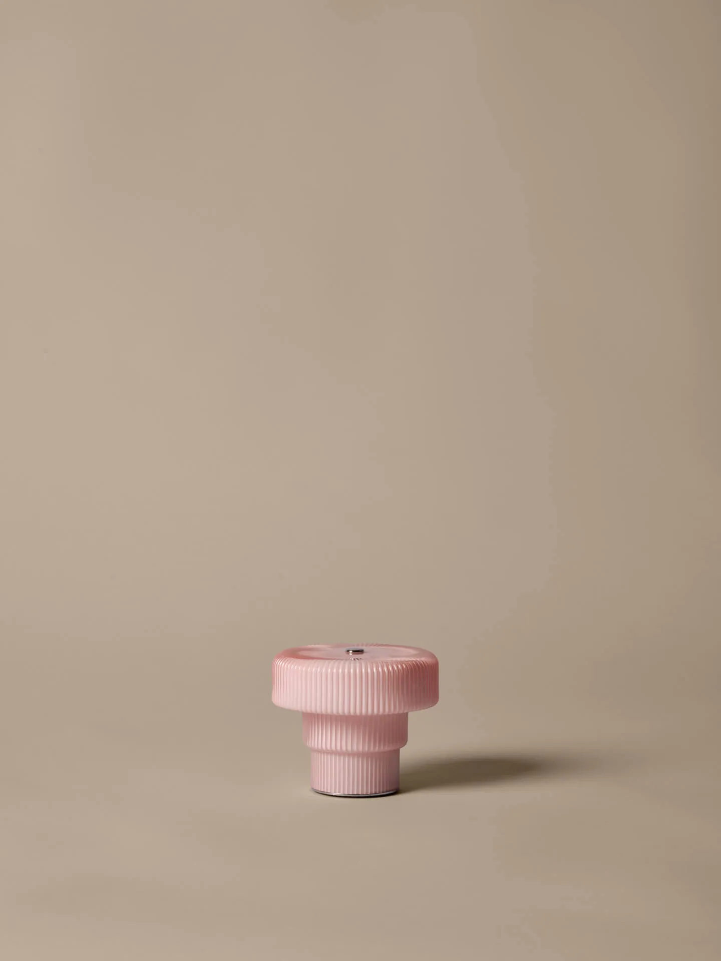 Ripple portable table lamp, Pale rose, 10 cm Ferm Living