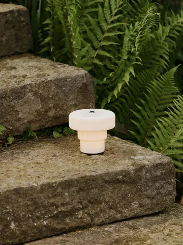 Ripple portable table lamp - White, 10 cm - Ferm Living