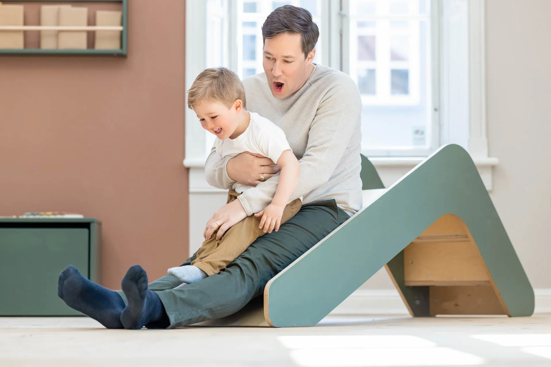 Play slide, Green FLEXA