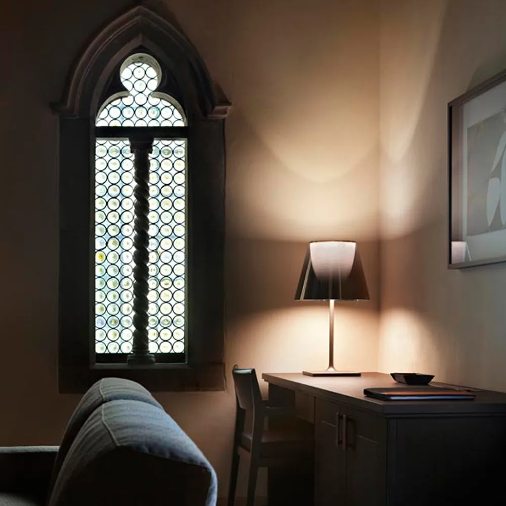 KTribe T2 table lamp, Transparent Flos