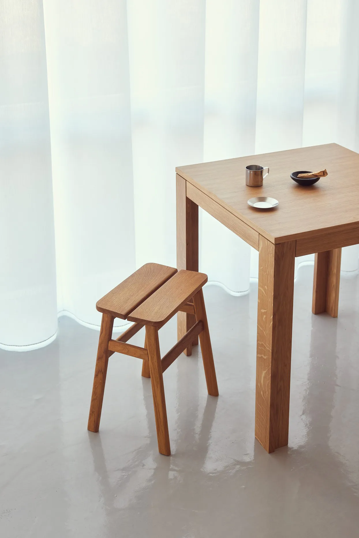 Element table 70x70 cm, Oak Form & Refine