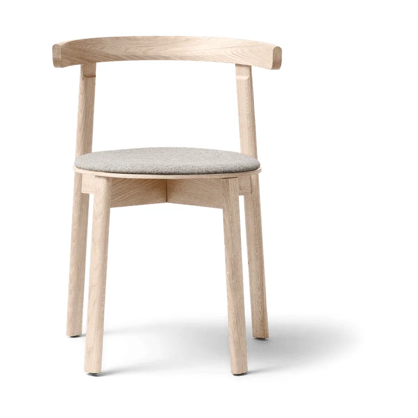 Lunar chair, White oak-Hallingdal 65-0227 Form & Refine