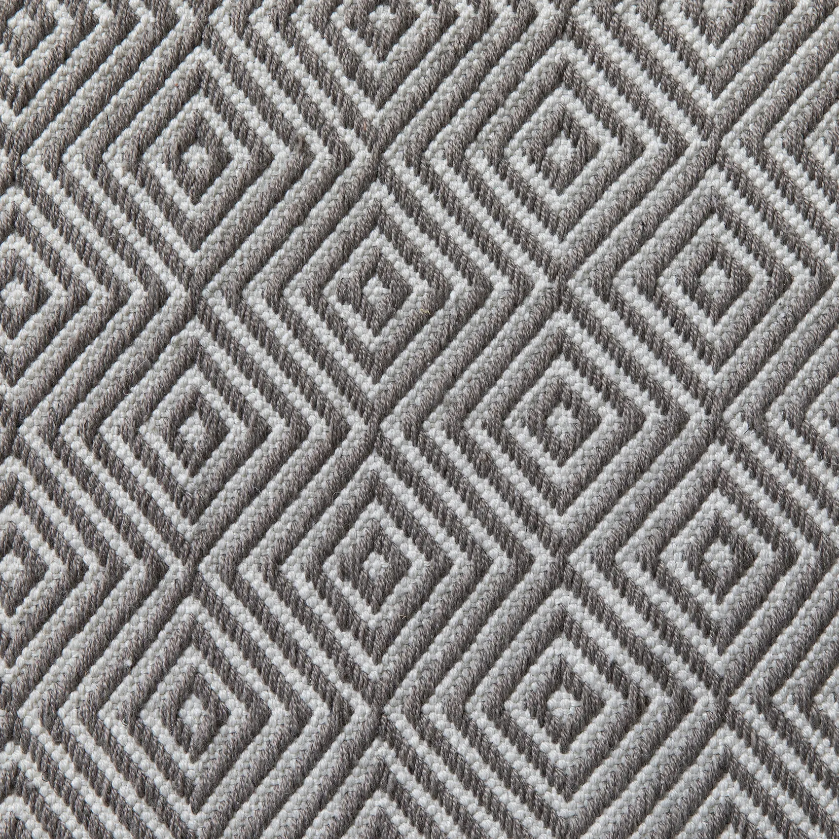 Diamond rug 140x200 cm, Grey Formgatan