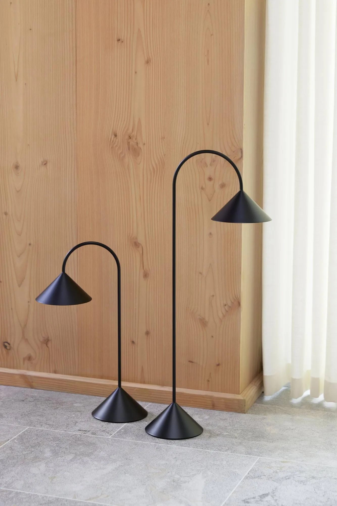 Grasp portable table lamp, Matt Black, 47 cm Frandsen
