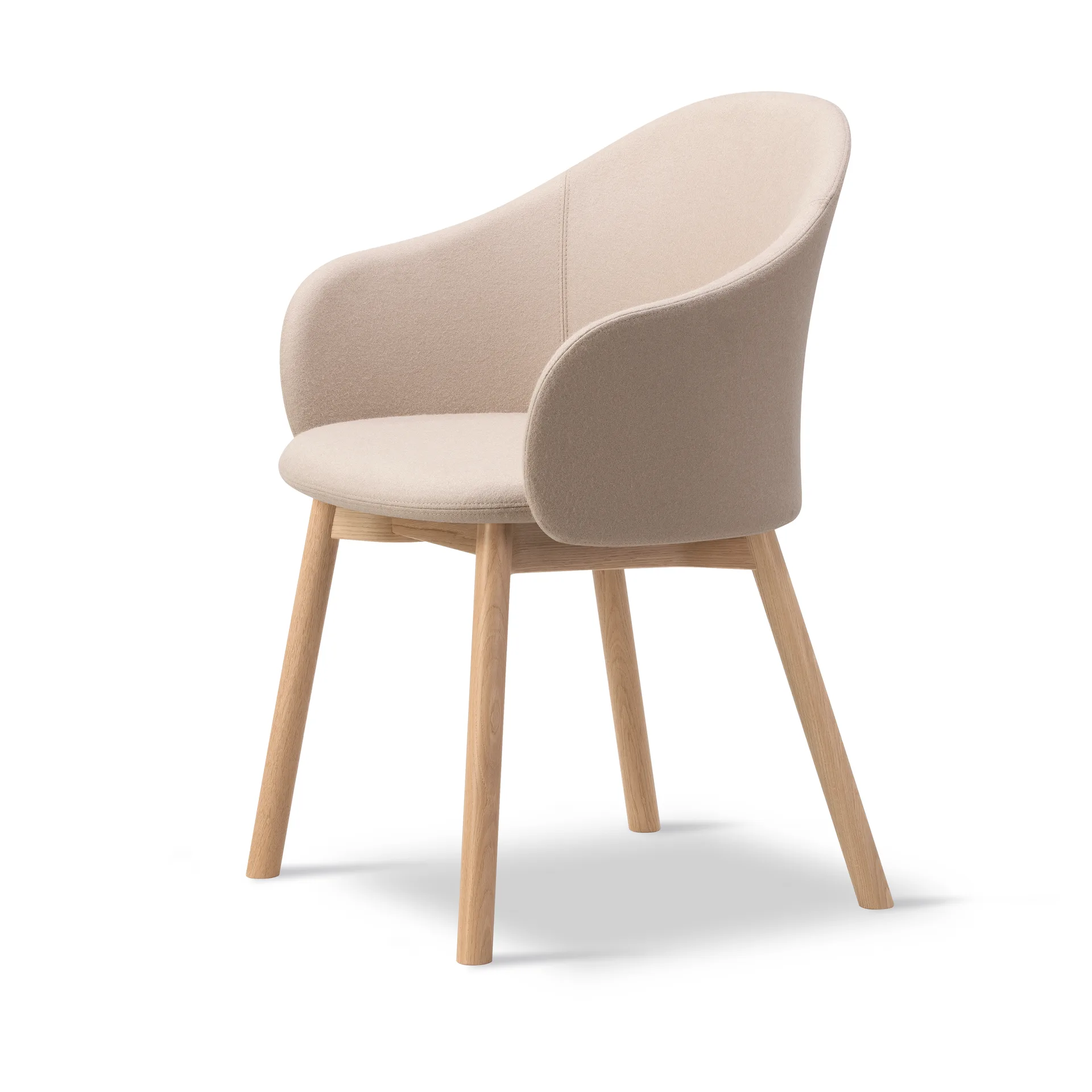 Gomo Armchair armchair wood base, Blazer CUZ47 Fairfield lacquered oak Fredericia Furniture