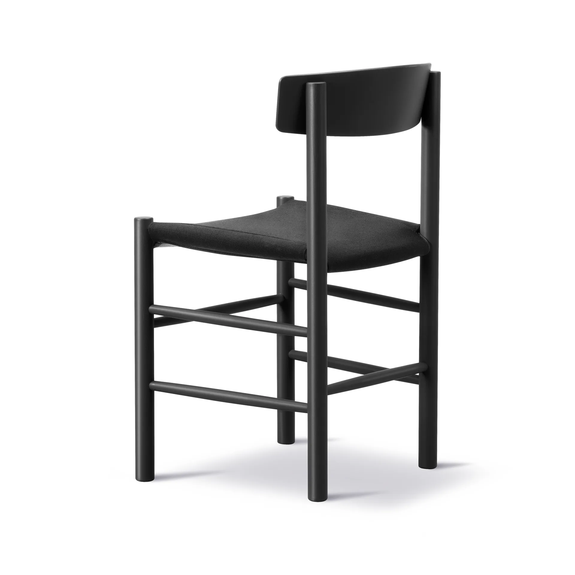 J39 chair, Black lacquered beech-black canvas Fredericia Furniture