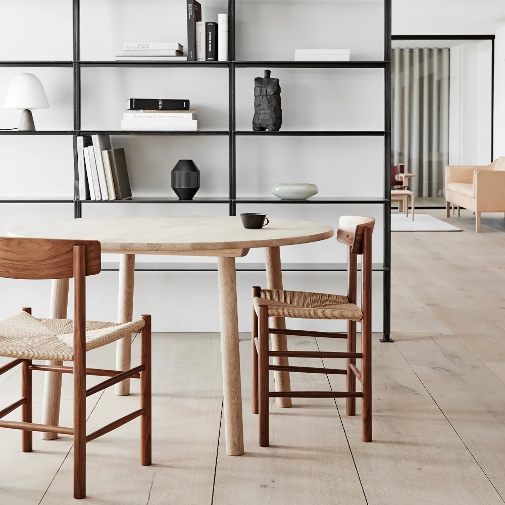 J39 chair, Black lacquered oak-woven black Fredericia Furniture