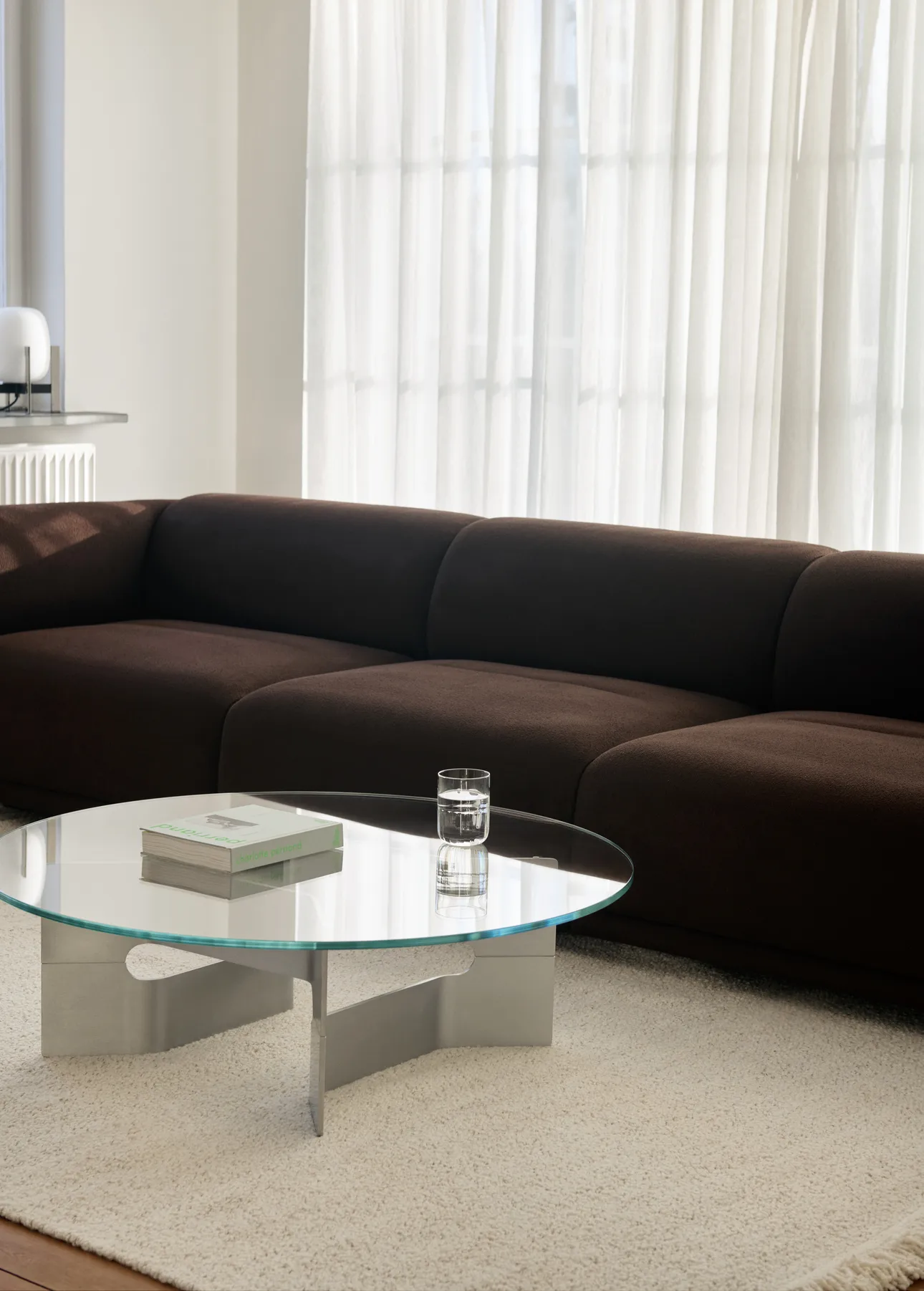 JG coffee table Ø98 cm, Glass-brushed aluminium Fredericia Furniture