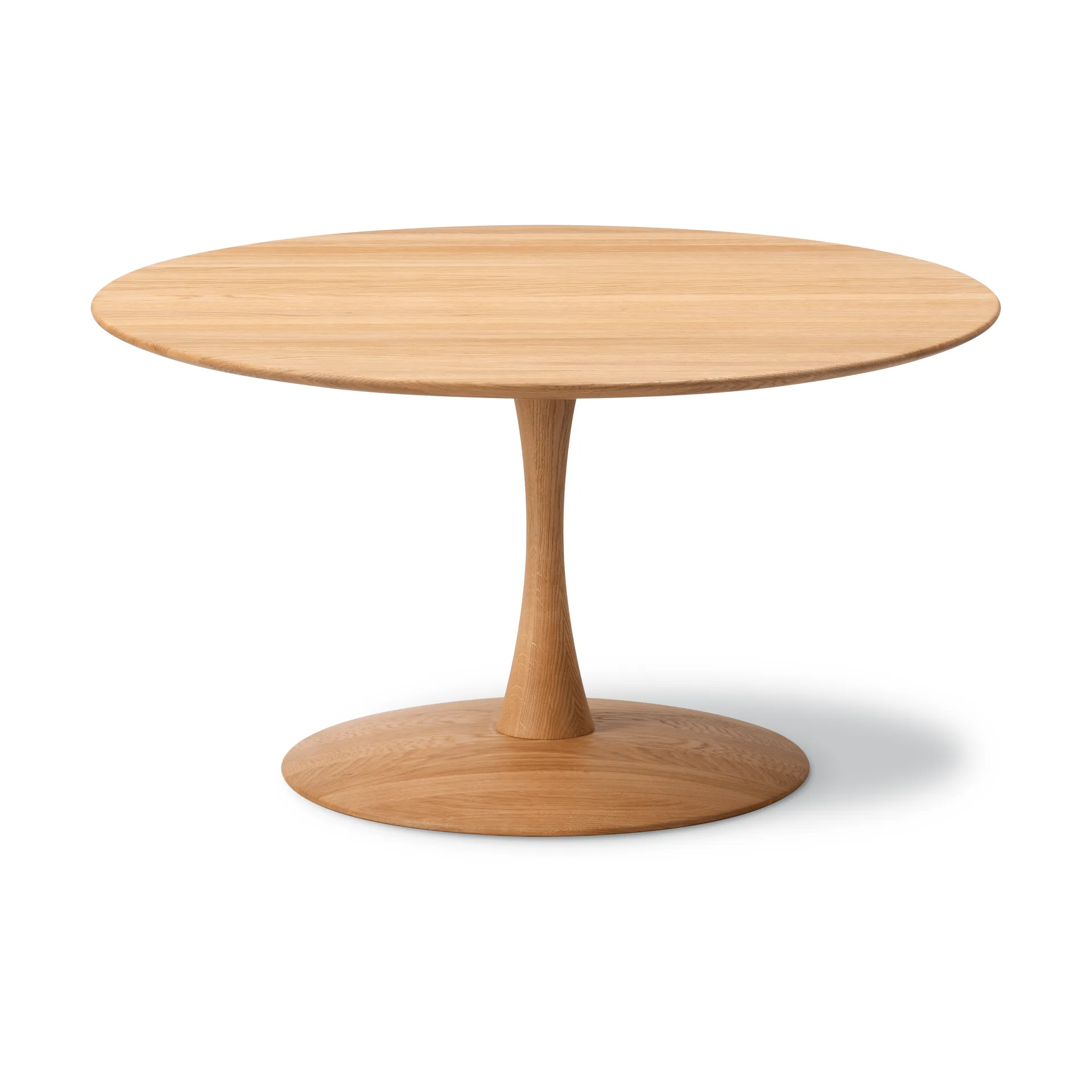 ND114 Trisse coffee table, Oiled oak, Ø90x48 cm Fredericia Furniture
