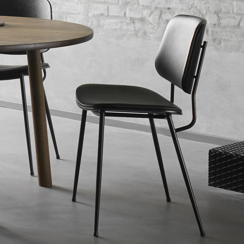 Søborg 3062 Metal chair fully upholstered, Leather omni 301 black-black Fredericia Furniture