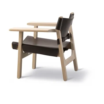 The Spanish armchair - Leather dark brown - soaped oak - Fredericia Furniture