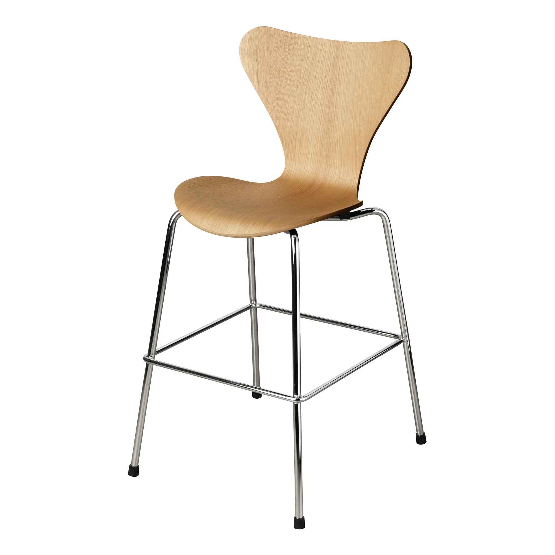 3177 Series 7 Junior chair chrome, Lacquered oak veneer Fritz Hansen