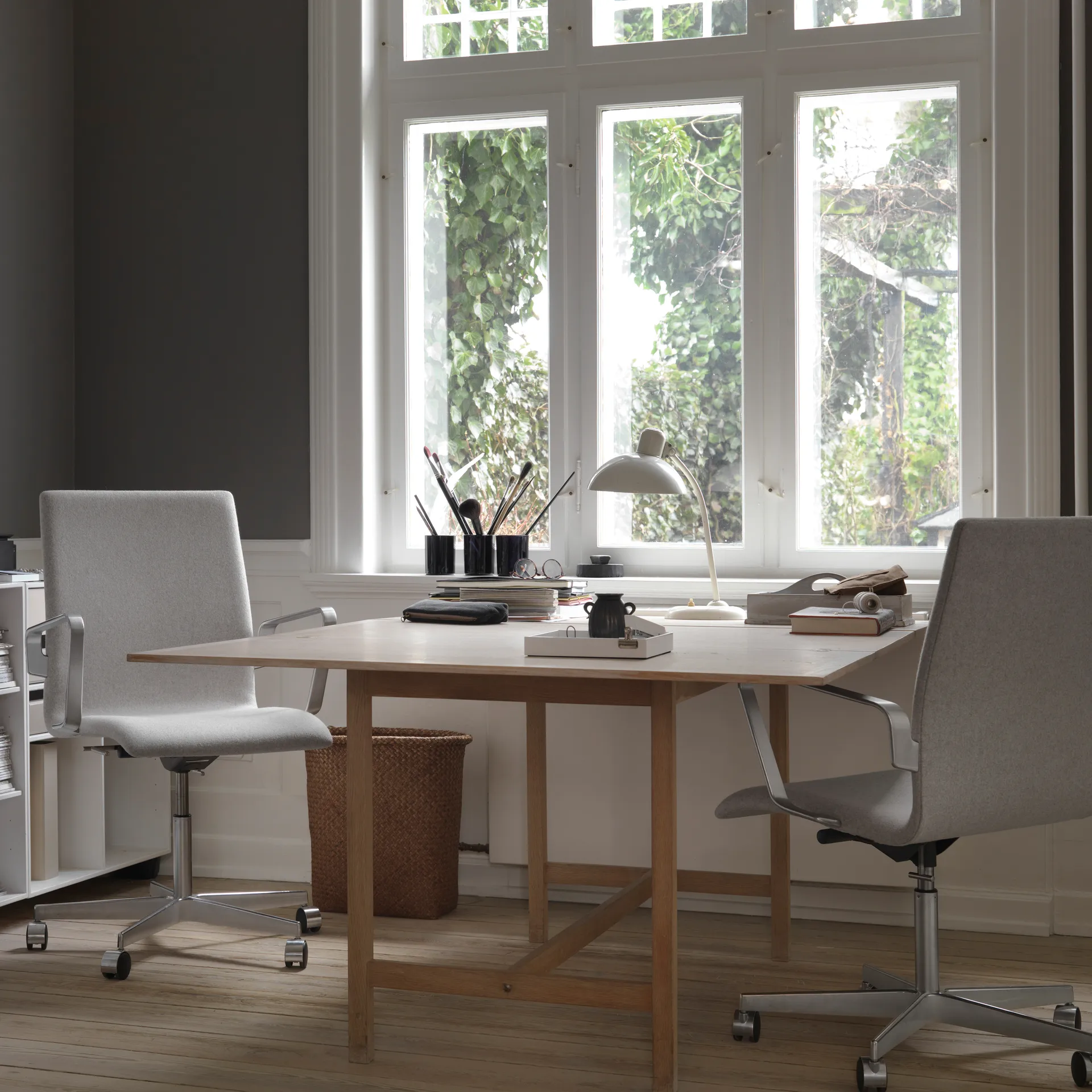 Kaiser Idell 6556-T table lamp, White Fritz Hansen