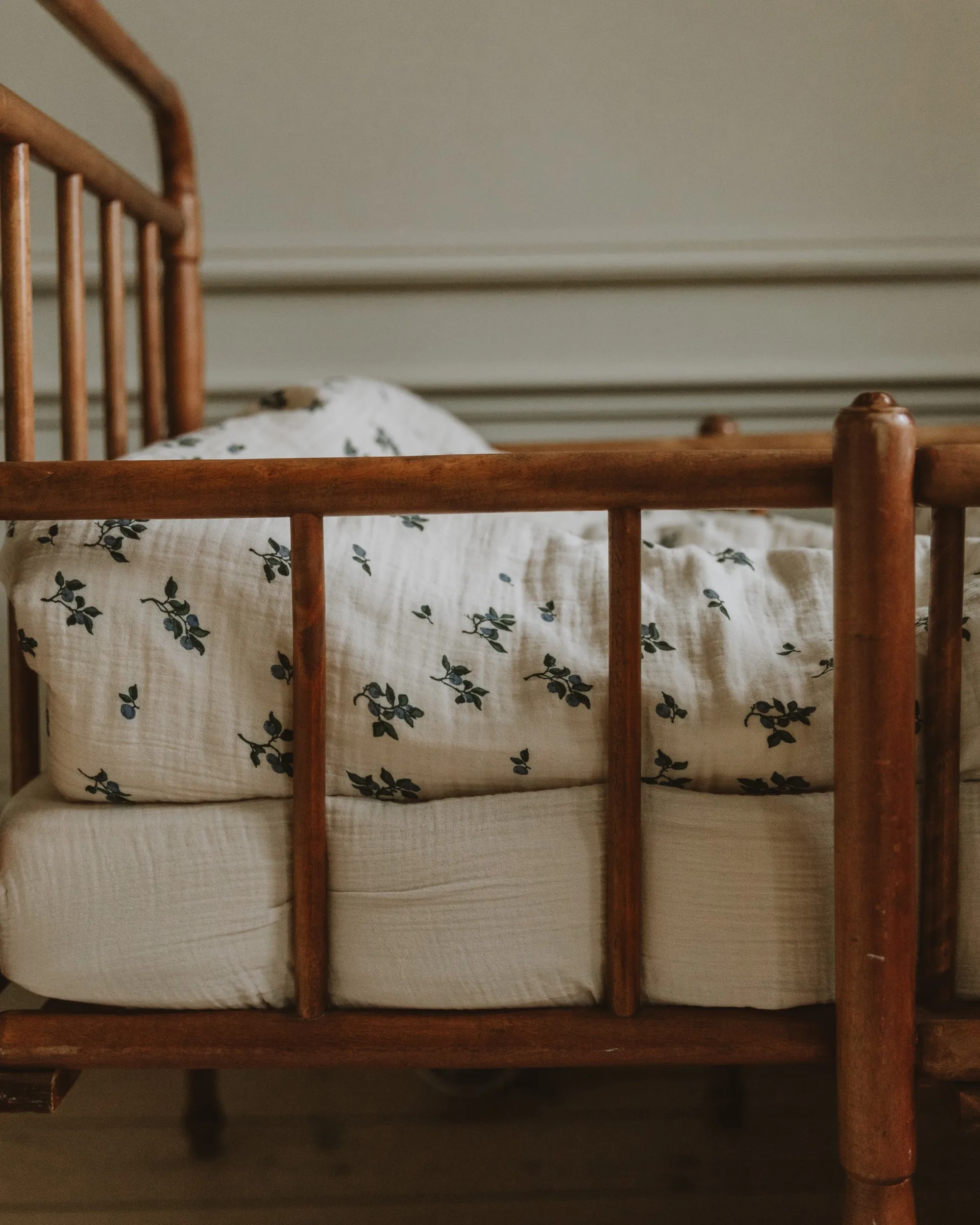 Eggshell Muslin fitted sheet, 70x140x20 cm Garbo&Friends