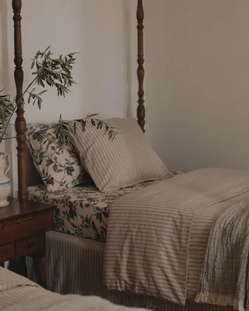 Stripe Mauve bed skirt - 180x200x53 cm - Garbo&Friends