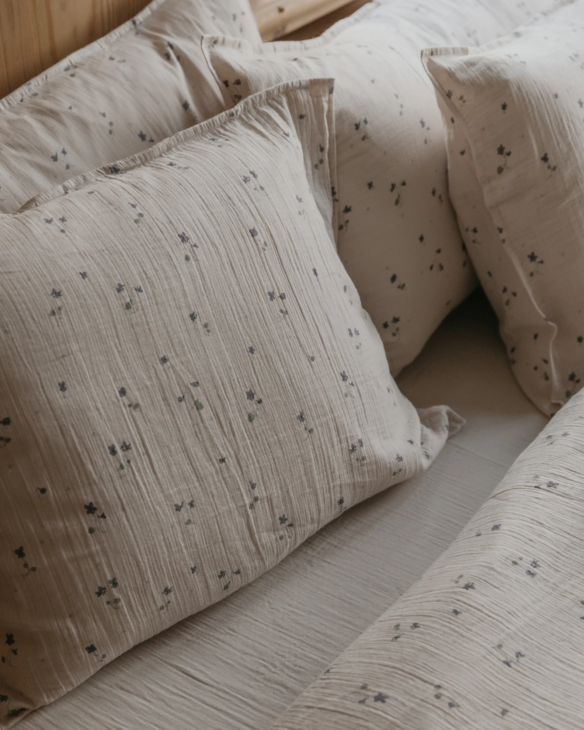 Viola Muslin pillowcase, 50x75 cm Garbo&Friends