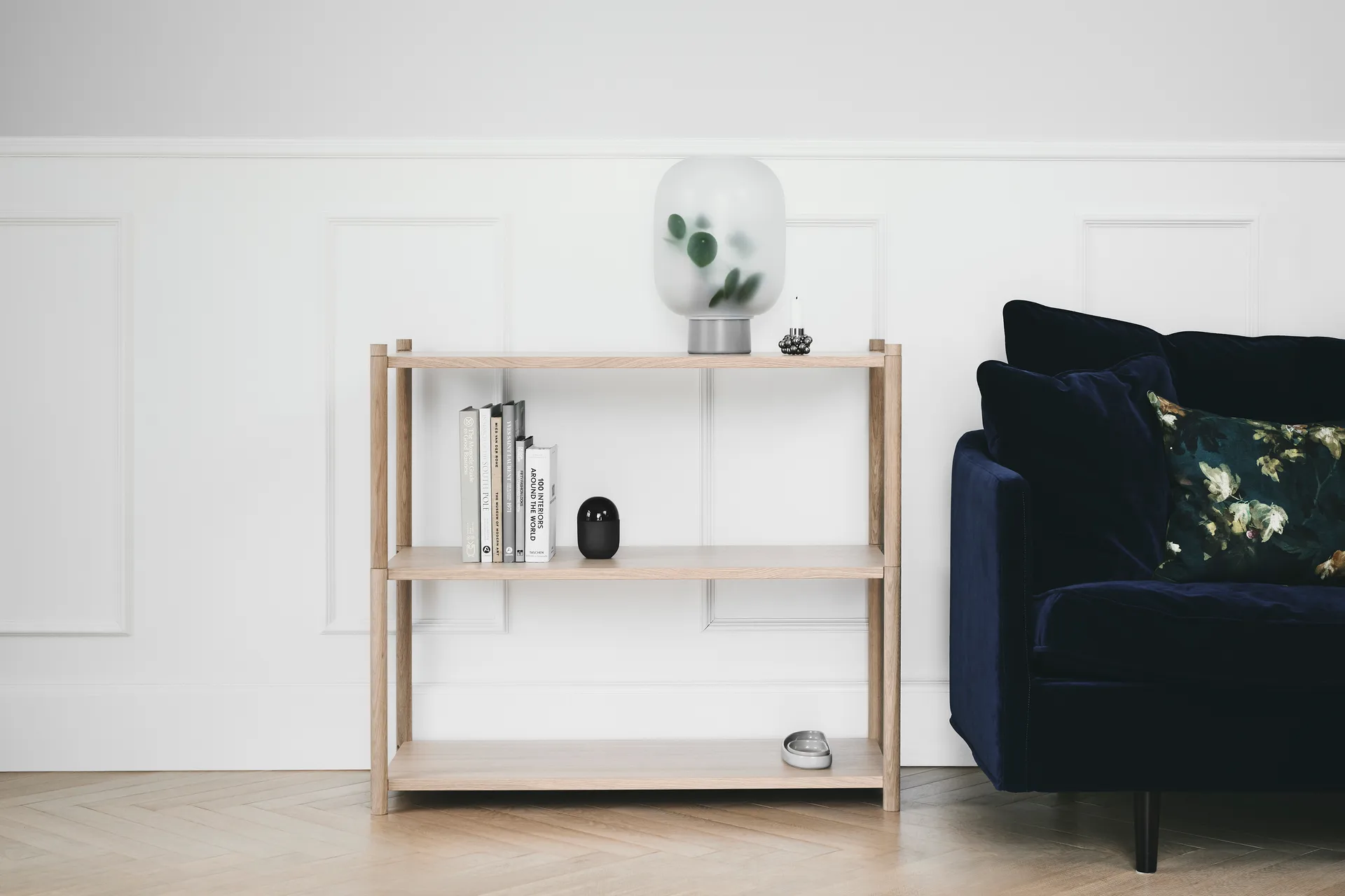Sceene bookcase A, Light oak Gejst