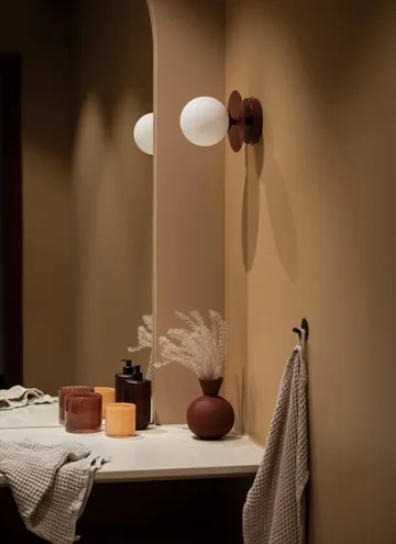 Art Deco wall light, flush mount - Red-White - Globen Lighting
