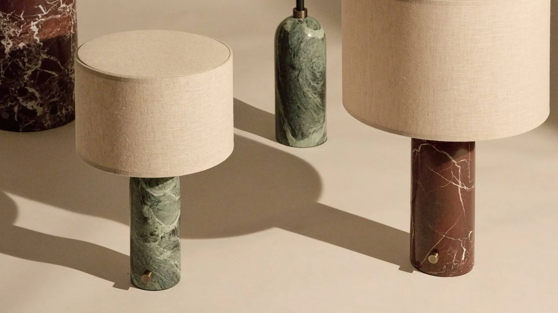 Gravity S table lamp, Emerald marble-white GUBI