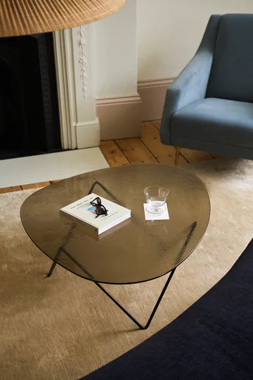 Pedrera sofa table - Black semi-matte—bronze textured glass - GUBI