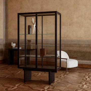 Private display cabinet - Glass. light stained oak - GUBI