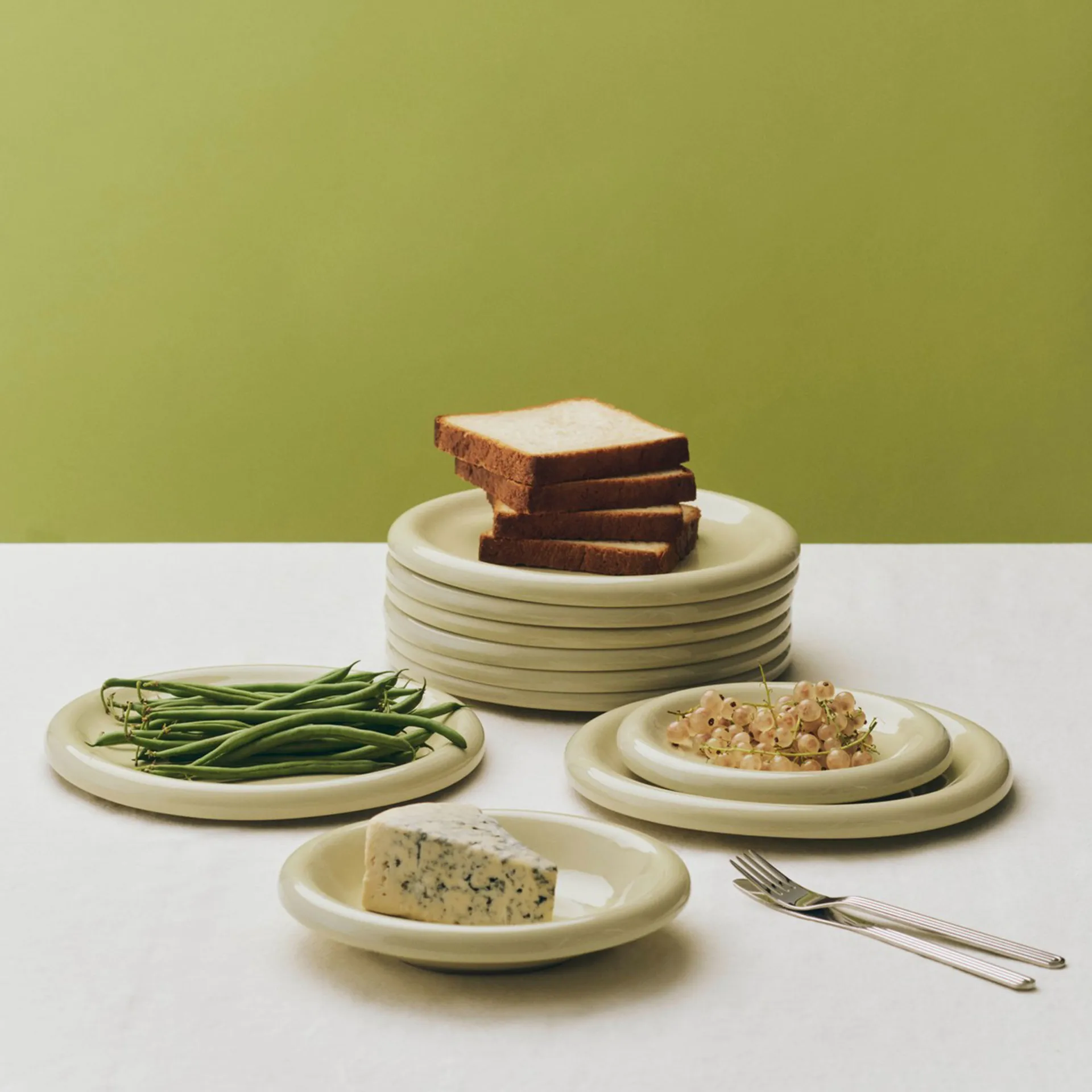 Barro plate, Pistachio, Ø18 cm 2-pack HAY