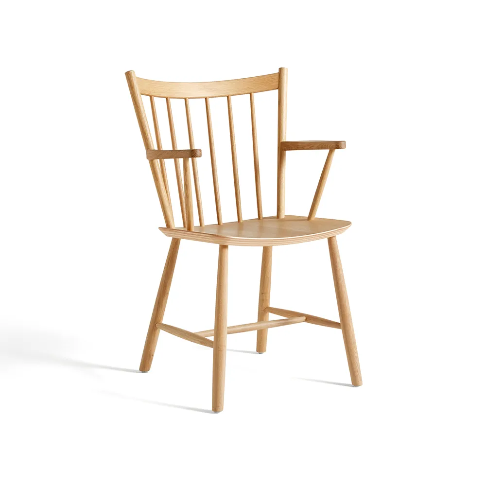 J42 armchair, Lacquered oak HAY