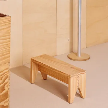 Manolito Long stool - Natural, 60 cm - HAY