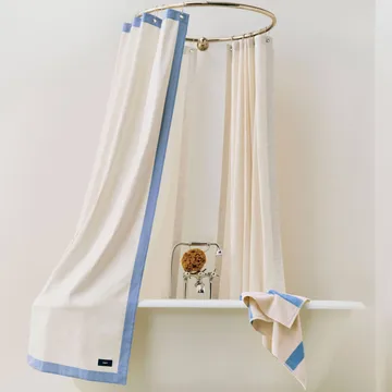 Outline shower curtain - Cream and blue - HAY