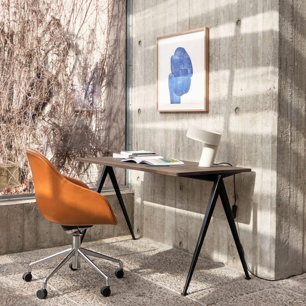 Pyramid 01 desk, Oak clear lacquered-140x65 cm-beige steel frame HAY