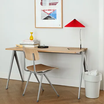 Pyramid 01 desk - Smoked oak-140x75 cm-beige steel frame - HAY