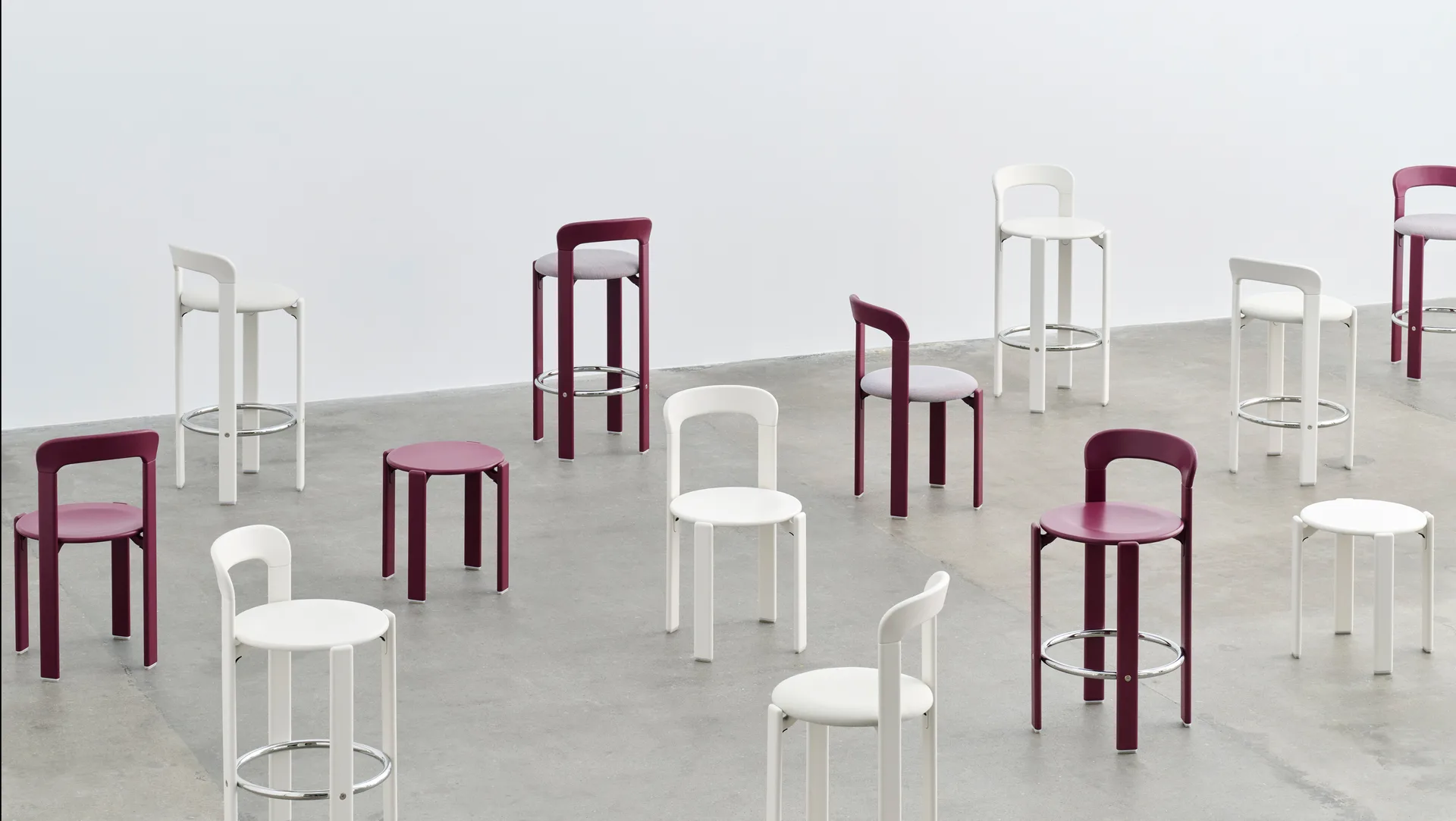 Rey stool Ø46,5x46 cm, Grape red HAY