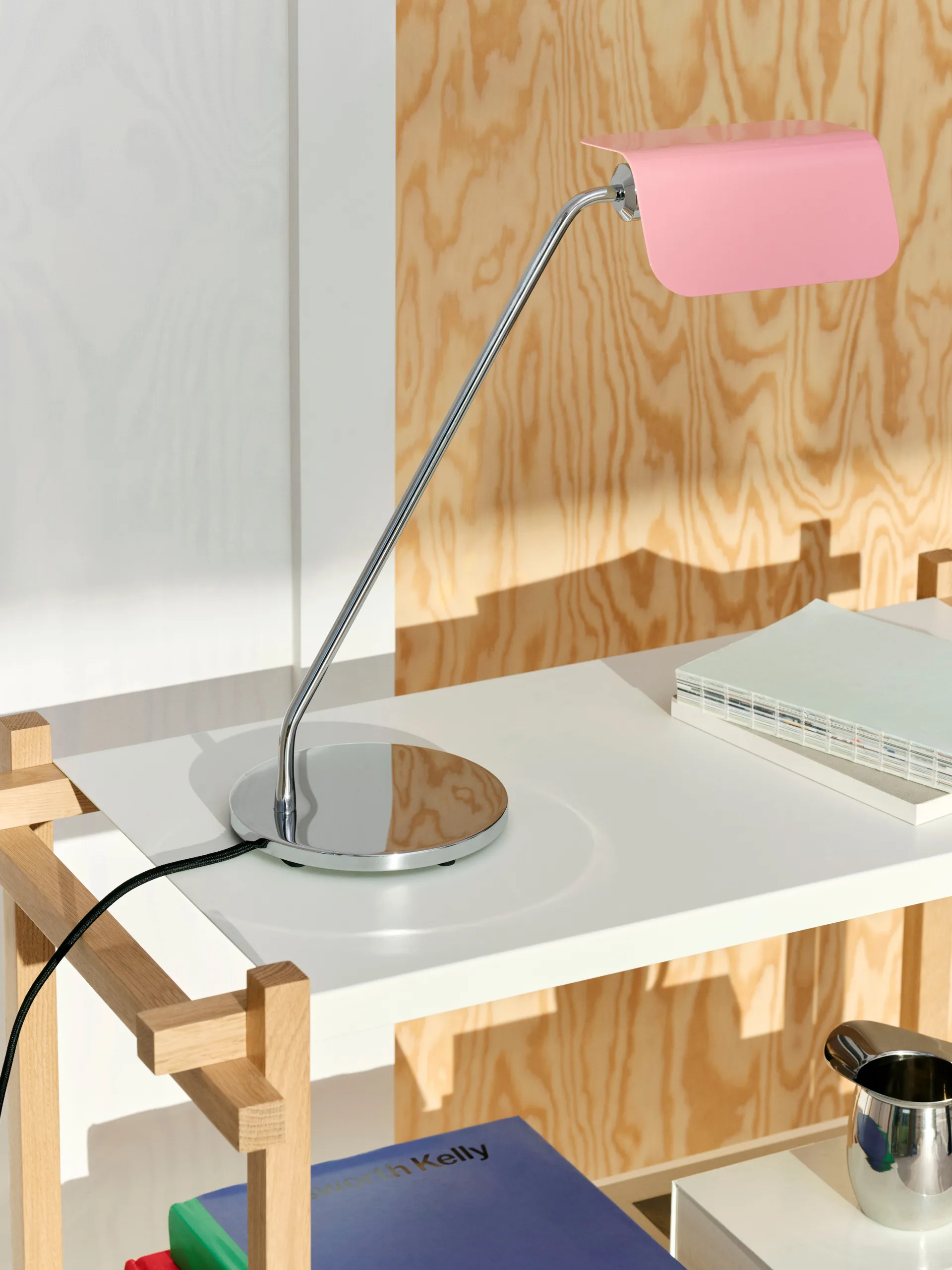 Woody Column shelf, Oak-almond white, low HAY
