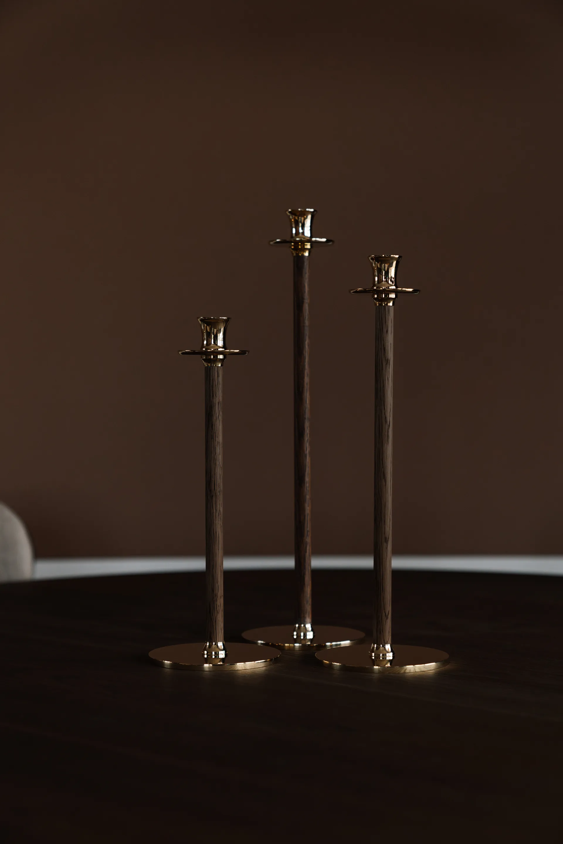 Alto Basso candle holder 35 cm, Brass Hilke Collection