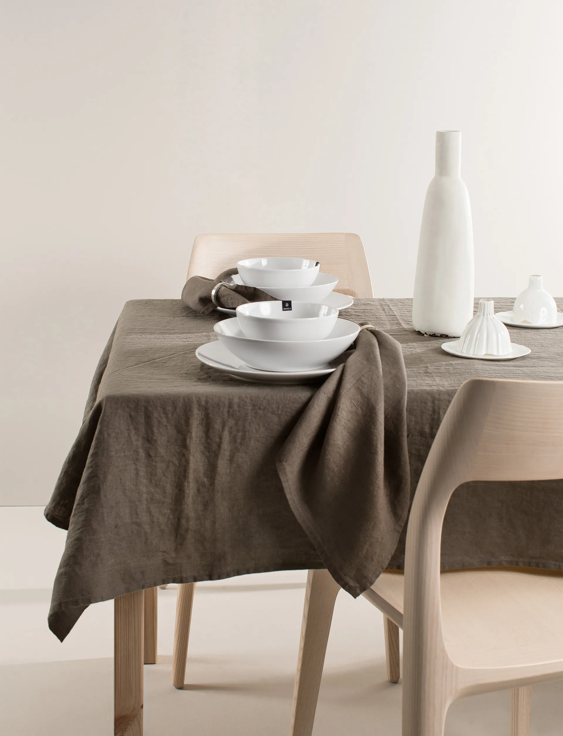 Sunshine tablecloth, Coffee, 140x330 cm Himla